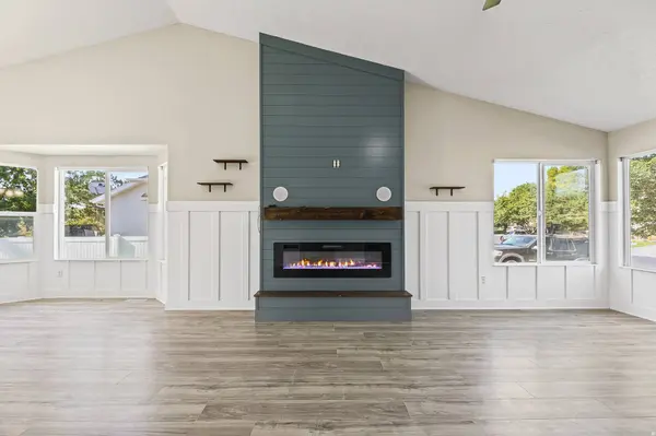 5525 N HAMPTON WAY E, Stansbury Park, UT 84074