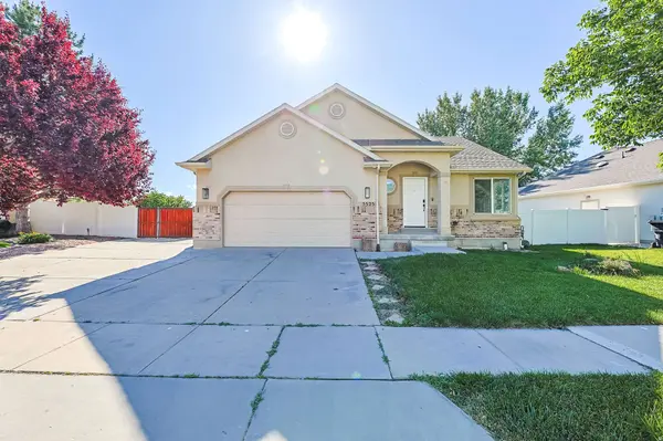 5525 N HAMPTON WAY E, Stansbury Park, UT 84074