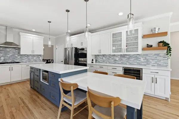 10664 S TRAILRIDGE CIR, Sandy, UT 84092