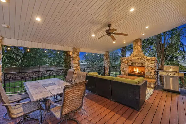 10664 S TRAILRIDGE CIR, Sandy, UT 84092