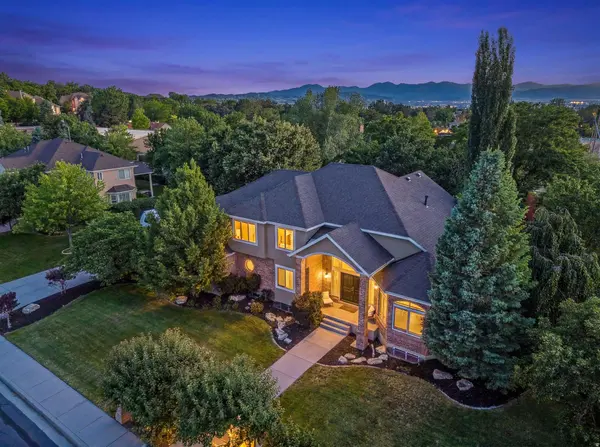 10664 S TRAILRIDGE CIR, Sandy, UT 84092