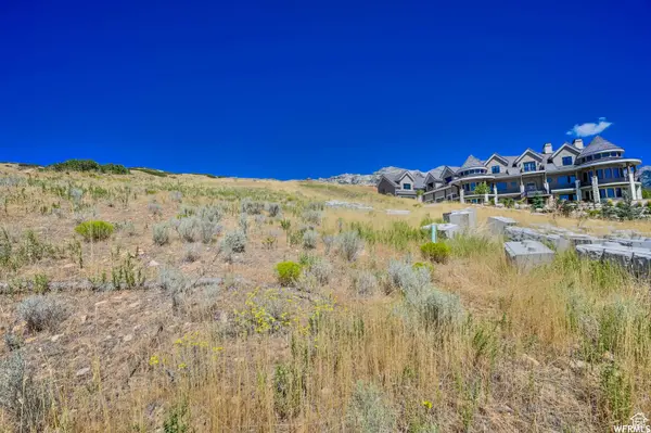 216 E DEER CREST CIR #307, Alpine, UT 84004