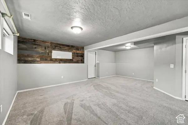 8450 S 1575 E, Sandy, UT 84093