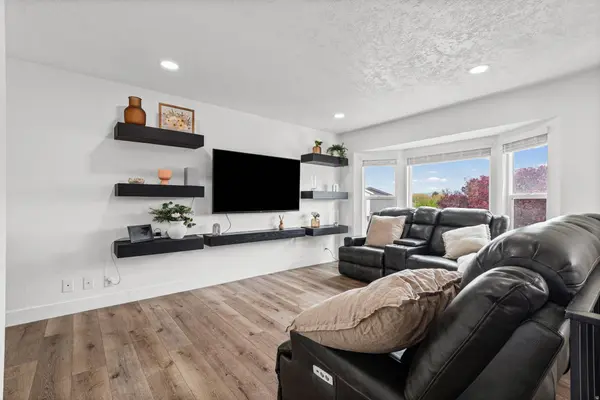 3585 W SILVERGLEN CIR, Taylorsville, UT 84129