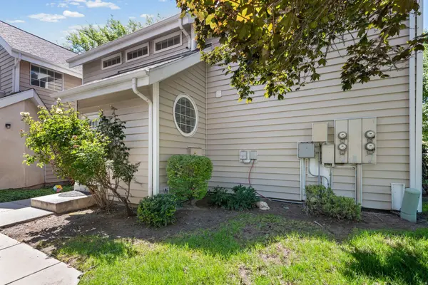 5458 S LIGHTHOUSE RD, Taylorsville, UT 84123