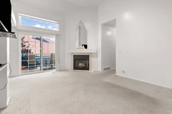 5458 S LIGHTHOUSE RD, Taylorsville, UT 84123