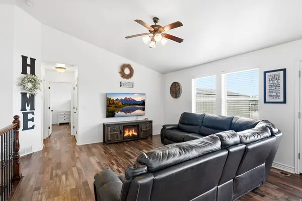 5009 W 5350 S, Hooper, UT 84315