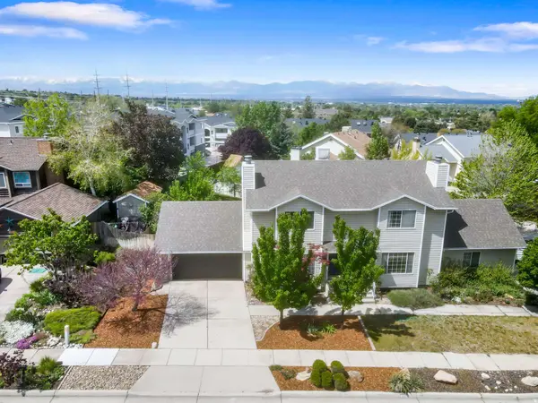 6896 HILLSIDE VILLAGE CIR, Cottonwood Heights, UT 84121