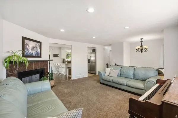 2920 S PATRICIA CIR W, Magna, UT 84044