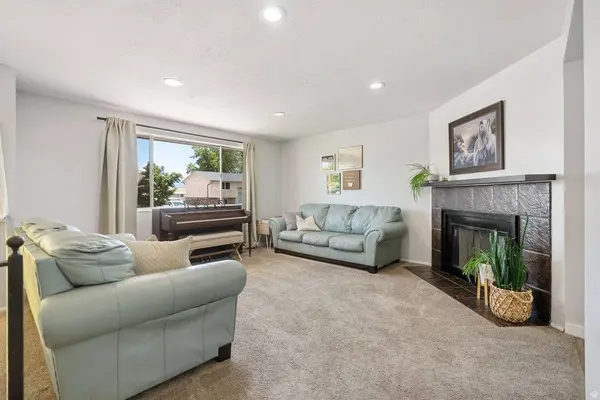 2920 S PATRICIA CIR W, Magna, UT 84044
