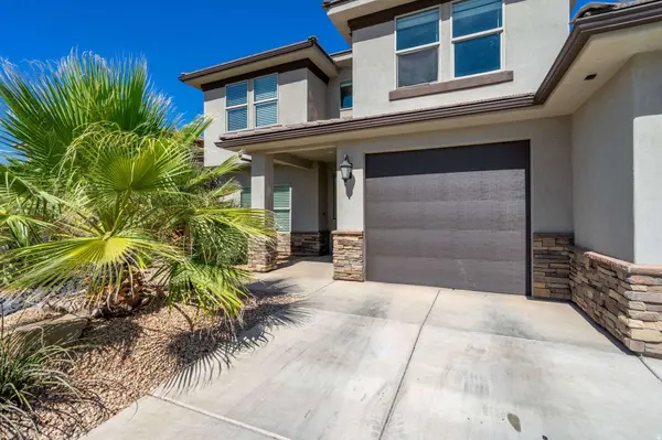 411 N SAGE DR, Washington, UT 84780