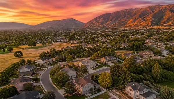 Who Is the Best Real Estate Agent in Layton, Utah?,Julie Burningham