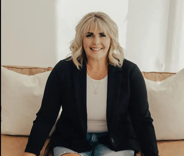 Who Is the Best Real Estate Agent in Farr West, Utah?,Dessa Wright