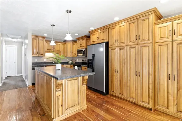 1856 E 5775 S, South Ogden, UT 84403