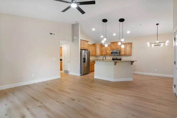 1030 N 995 W #914, Orem, UT 84057