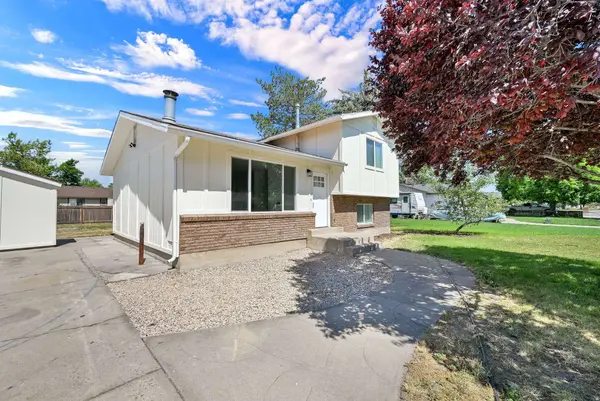 958 N 2075 W, Farr West, UT 84404