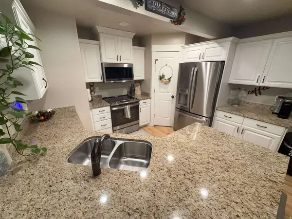 6213 S 1550 E, South Ogden, UT 84405