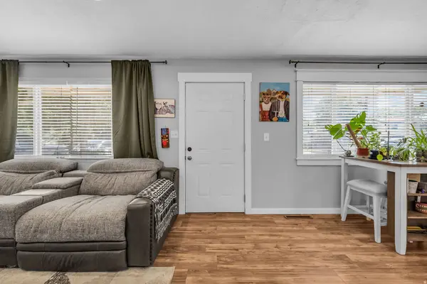 229 W BARBARA ST N, Layton, UT 84041