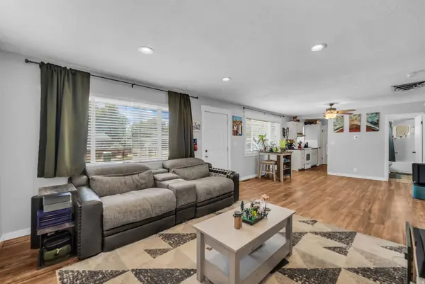 229 W BARBARA ST N, Layton, UT 84041