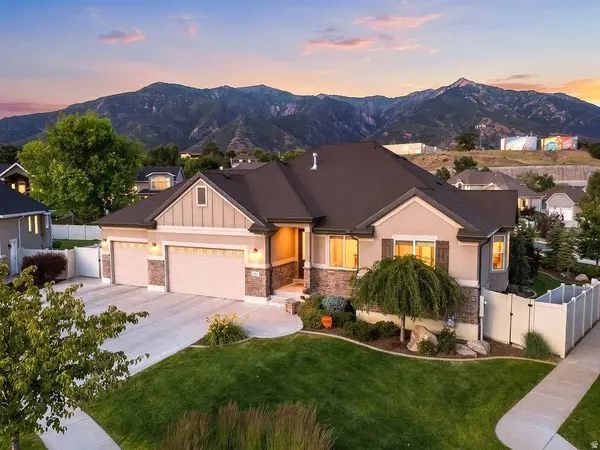 1402 E 5550 S, South Ogden, UT 84403