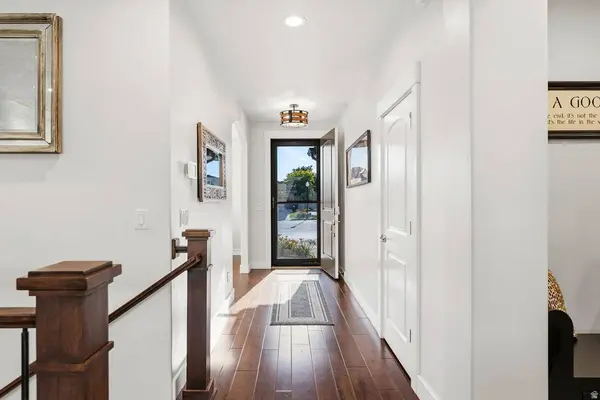 1402 E 5550 S, South Ogden, UT 84403