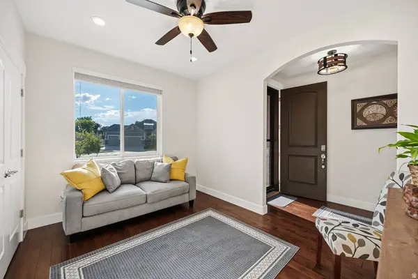 1402 E 5550 S, South Ogden, UT 84403