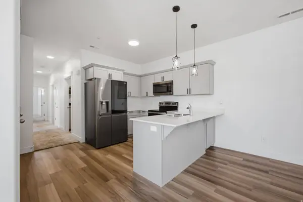 949 W BIG BEN LN #201, Saratoga Springs, UT 84045
