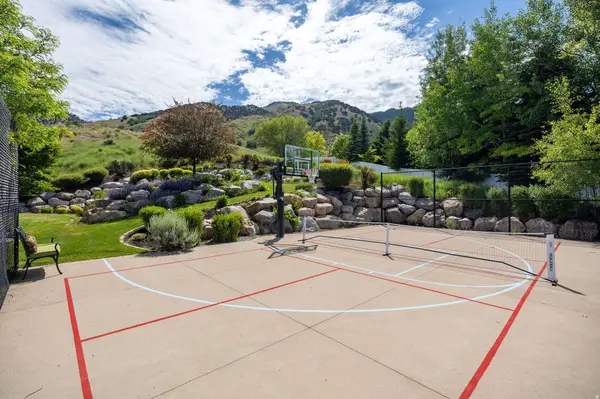 1532 E MOUNT LOGAN DR S, Logan, UT 84321