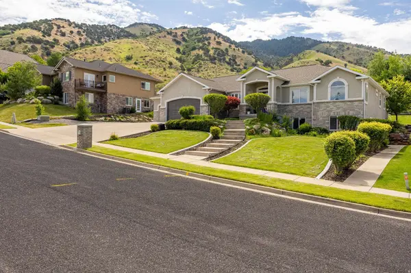 1532 E MOUNT LOGAN DR S, Logan, UT 84321