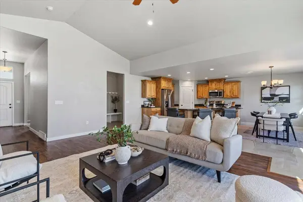 343 E 6725 S, South Weber, UT 84405