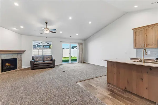 2028 W GRACE WAY, Layton, UT 84041