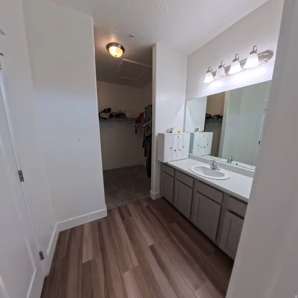 1837 W EAGLEWOOD DR #302, Saratoga Springs, UT 84045