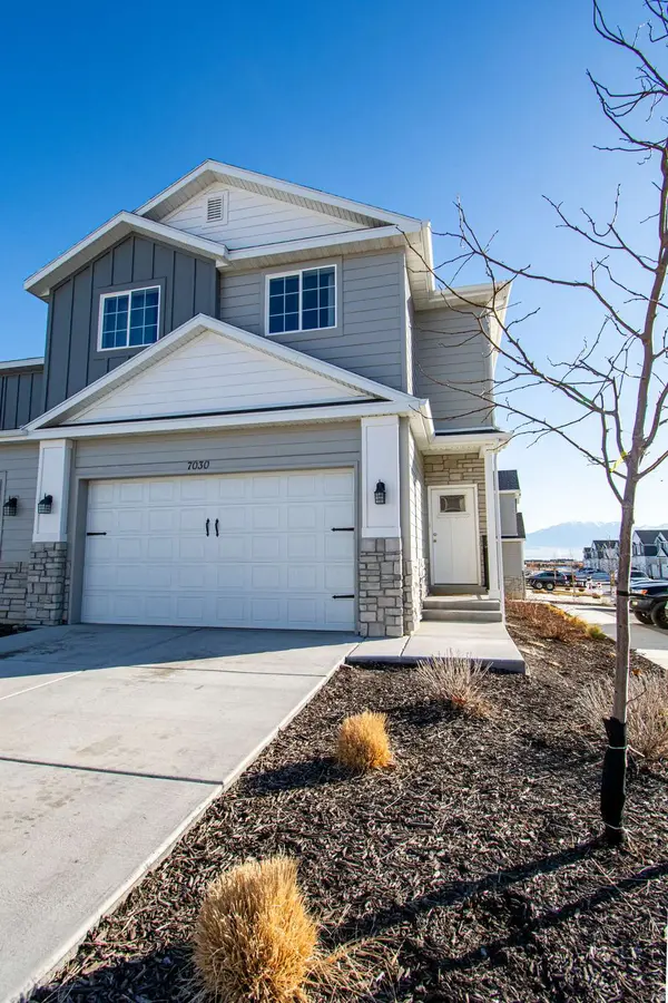 7030 N GOLDEN ACRES LOOP