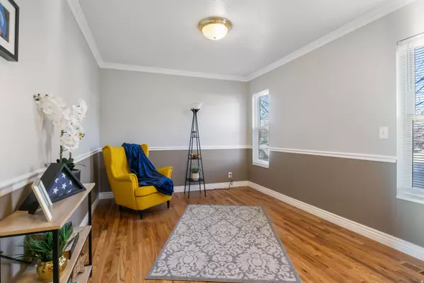 Alpine, UT 84004-1755,860 S 840 St E