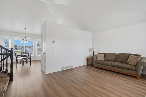 5576 S 4100 W, Roy, UT 84067