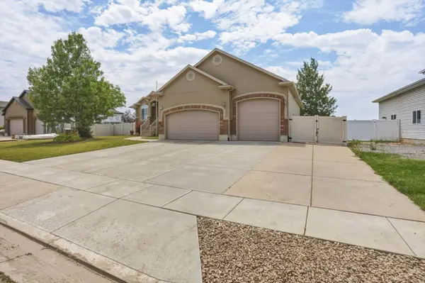 4349 W 625 S, West Point, UT 84015