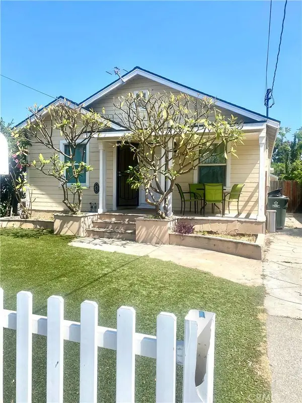 940 Cypress