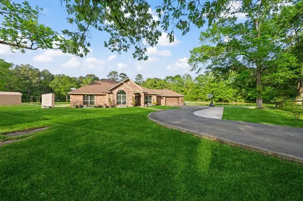 26585 1st TER, Splendora, TX 77372