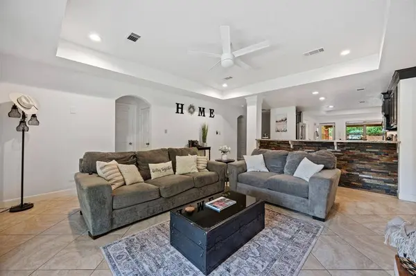 14940 Constellation CIR W, Willis, TX 77318