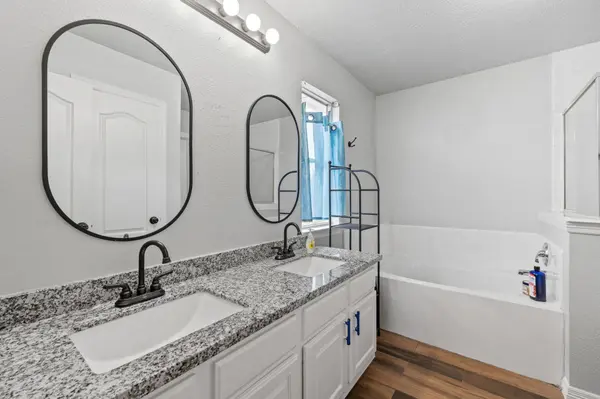 2043 Goldspring LN, Spring, TX 77373