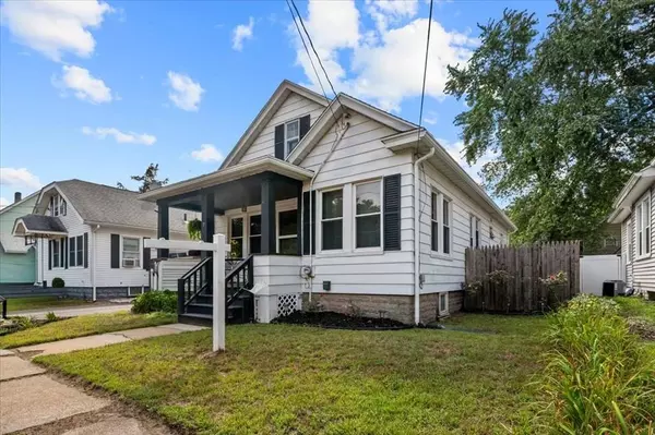 7 Turner St, Springfield, MA 01108