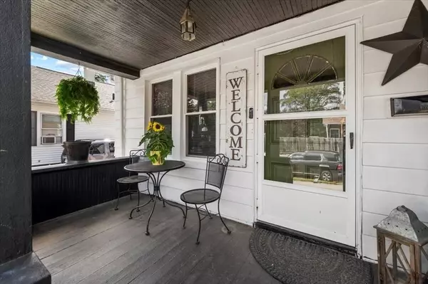 7 Turner St, Springfield, MA 01108