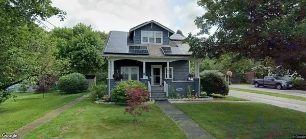 61 School St, Auburn, MA 01501