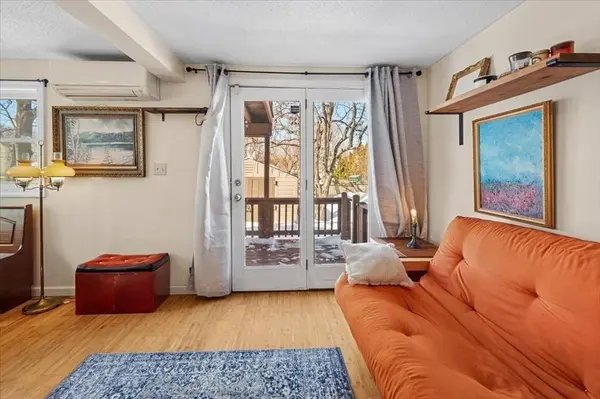 25 Lord St, Attleboro, MA 02703