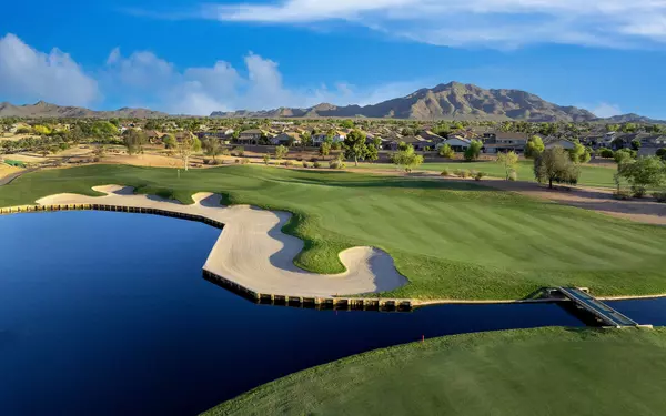 Why Do People Want to Live and Stay in this Gilbert neighborhood? And What Neighborhood Amenities Does Seville in Gilbert Arizona offer?