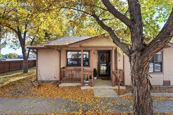 1018 Lutheran WAY, Colorado Springs, CO 80915