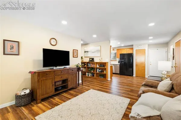 1018 Lutheran WAY, Colorado Springs, CO 80915