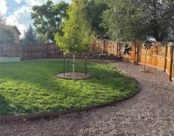 3160 Westcliff DR, Colorado Springs, CO 80906