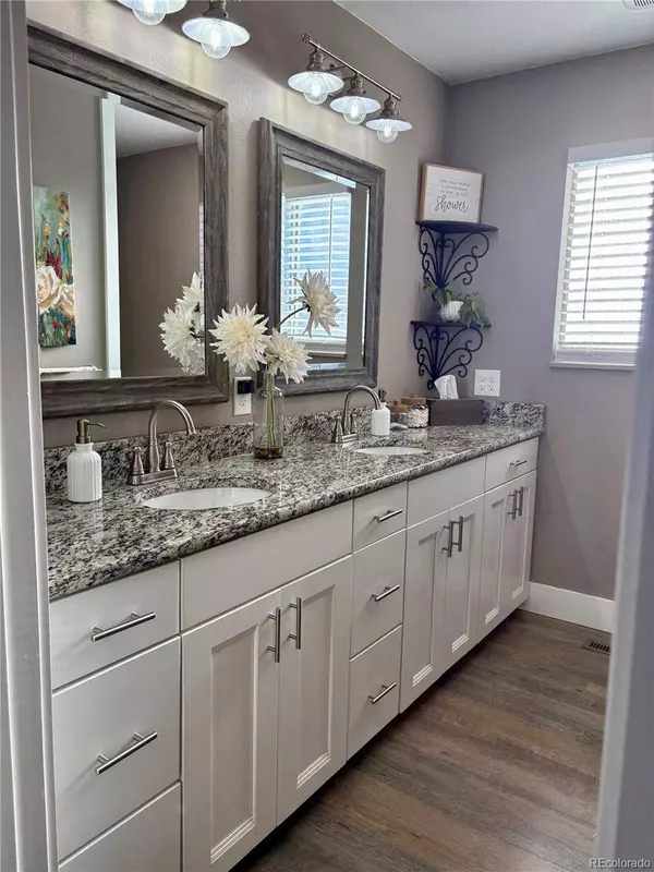 3160 Westcliff DR, Colorado Springs, CO 80906