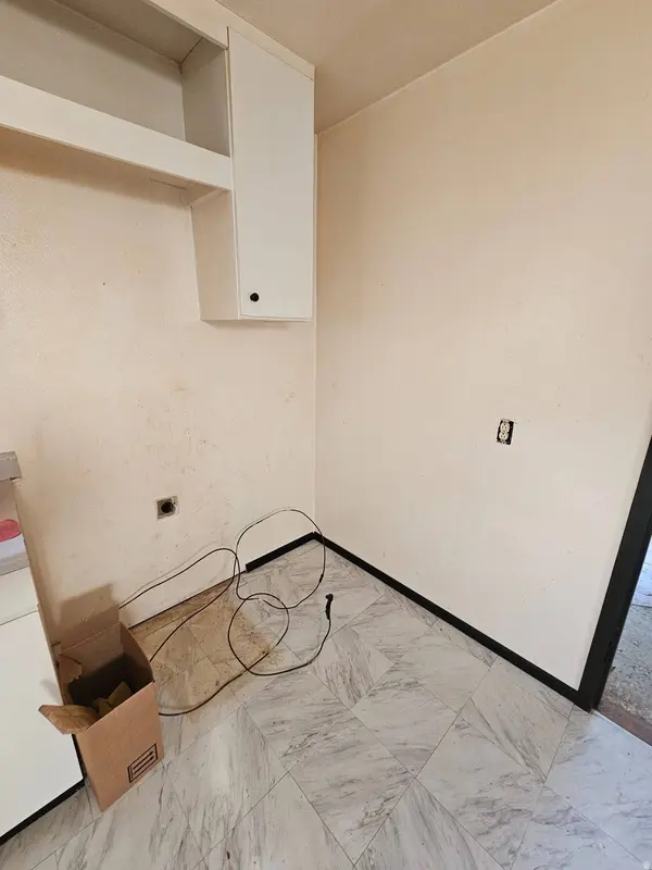 1064 E TABBY ACCESS RD, Tabiona, UT 84072